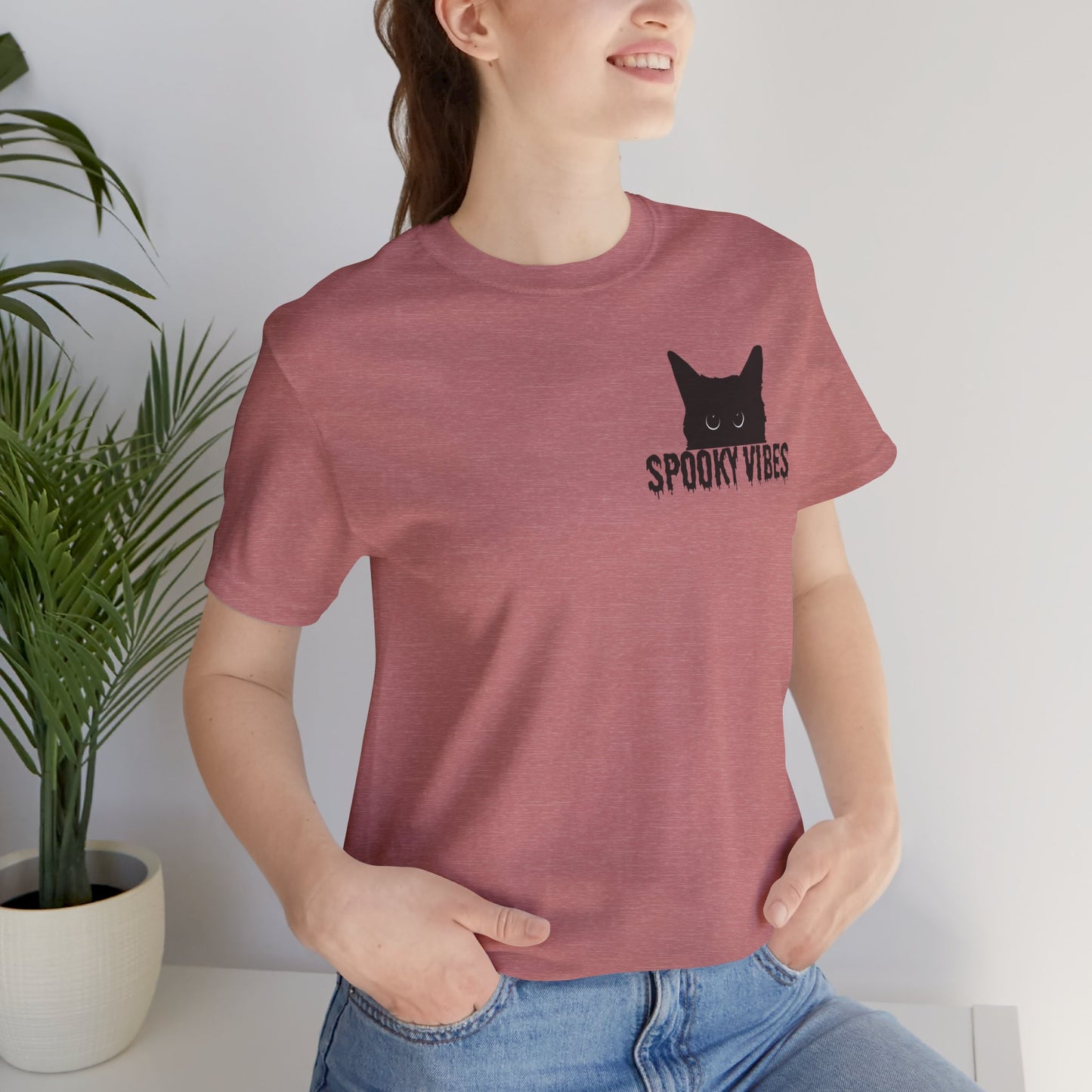 Camiseta de "Spooky Vibes" de gato para Halloween