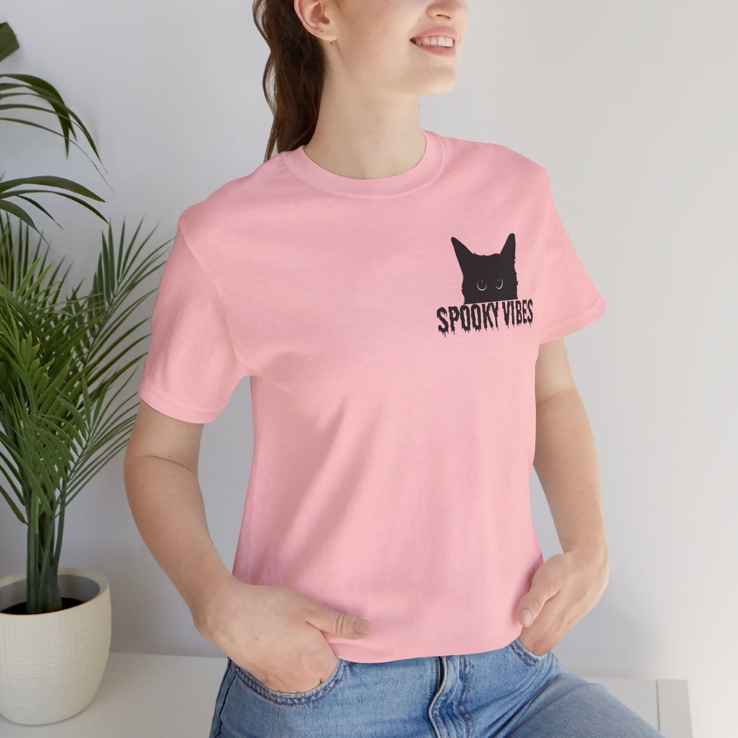 Camiseta de "Spooky Vibes" de gato para Halloween